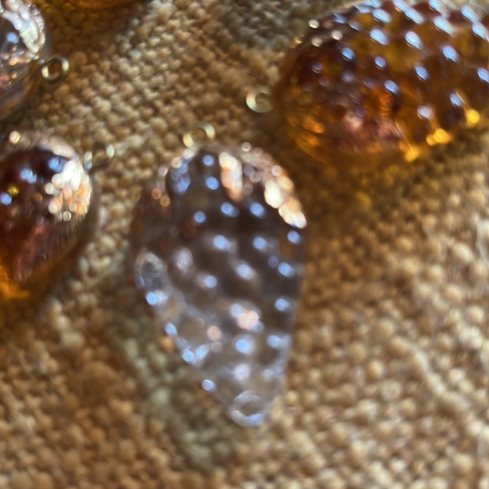 Raspberry crystal beads. - Picture 4 of 8